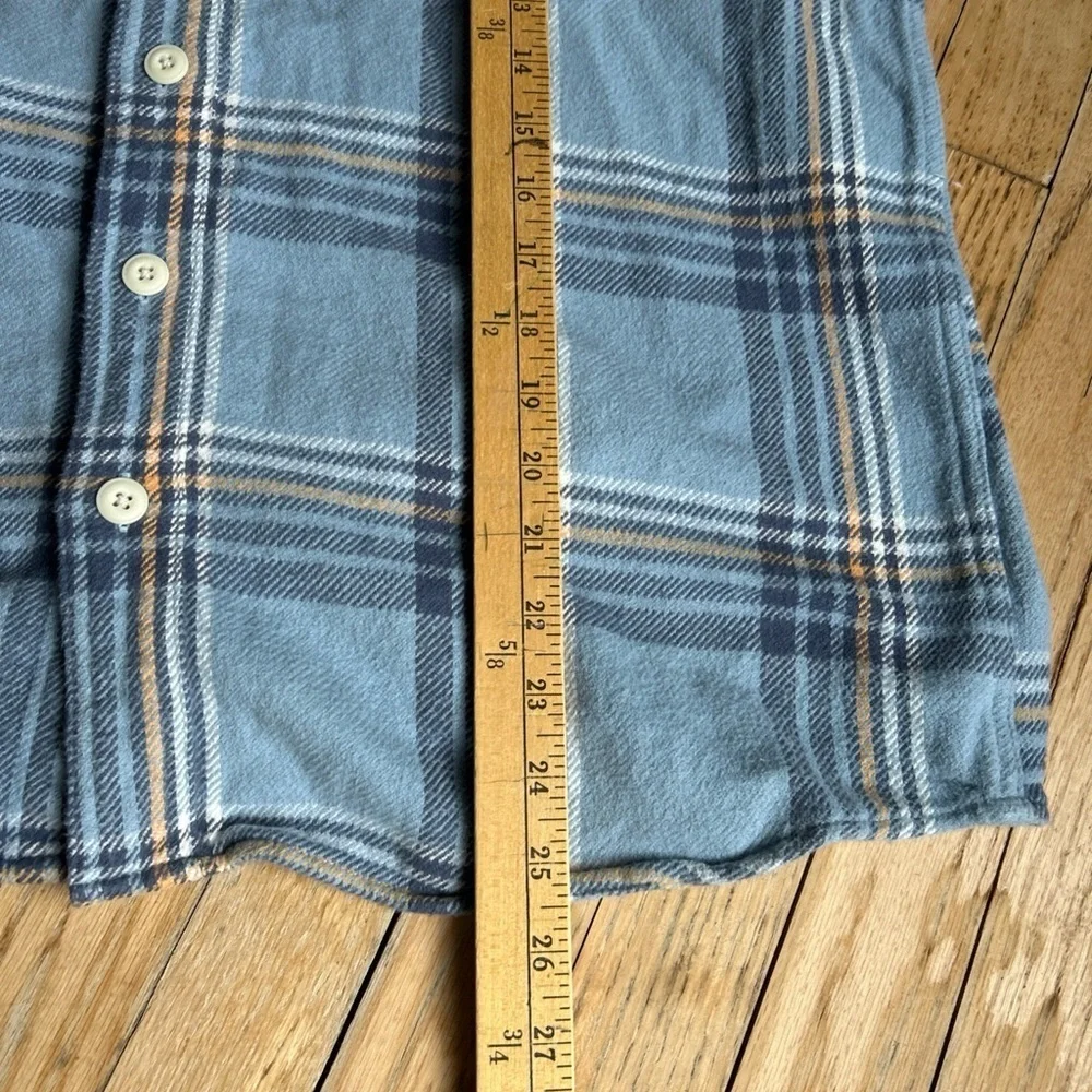 American Eagle Women’s Light Blue Plaid Relaxed Fit Button Up Shacket Medium - Picture 5 of 5